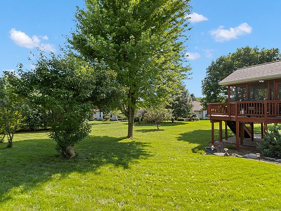 5th image of 1331 Pinnacle Cir