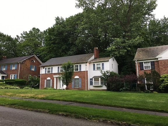 2nd image of 954 Thorndale Dr