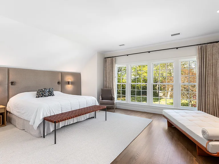 48 Sheppard St — Photo 10