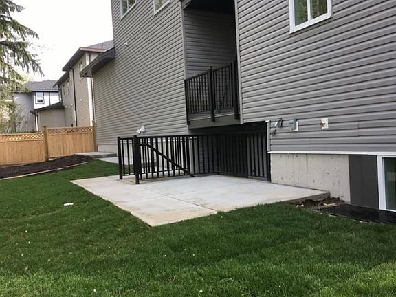2nd image of 16610 102nd Ave