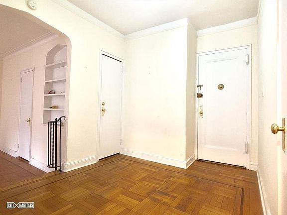 3rd image of 4960 Broadway APT 1f
