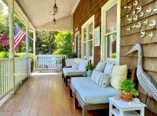 6 Irvine Rd, Old Greenwich, CT 06870