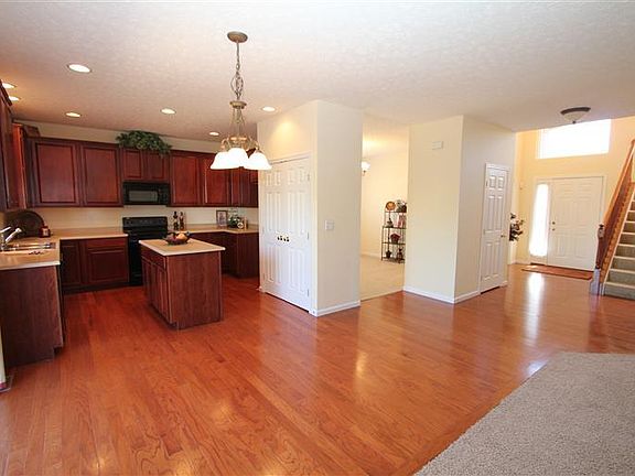 2nd image of 4934 Sundance Dr