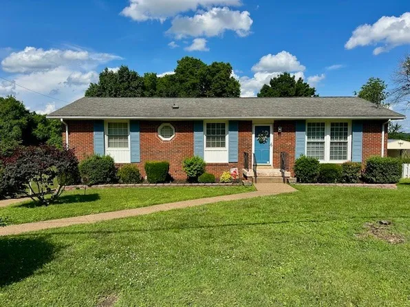 293 Bonnasprings Dr, Hermitage, TN 37076