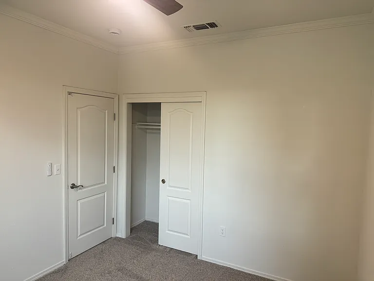 7270 N Gorma Ave — Photo 29