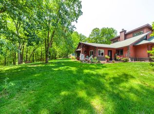9370 W Sontag Dr, Rocheport, MO 65279