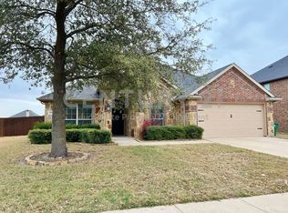 121 Sumac Dr, Waxahachie, TX 75165