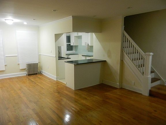 3rd image of 11214 205th St
