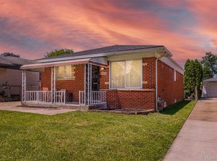 6057 Nightingale St, Dearborn Heights, MI 48127