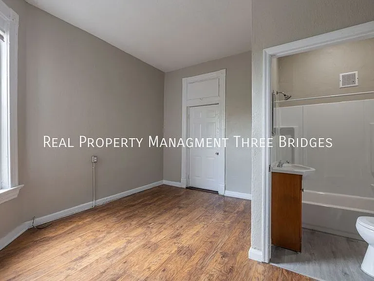 3411 Cherokee St — Photo 7