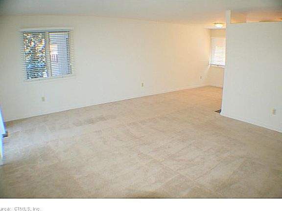 4th image of 74 Montoya Dr