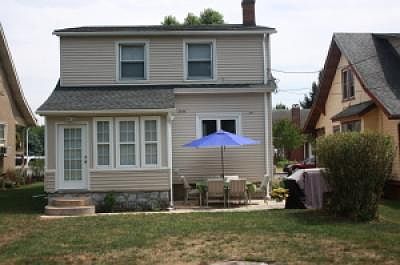 2nd image of 1419 Elm St