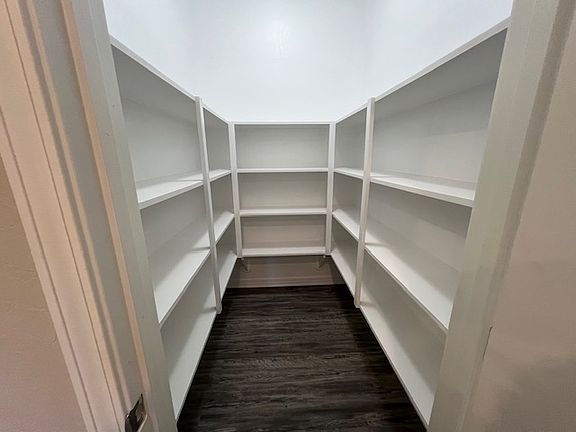 5th image of 160 Highland Forest Dr