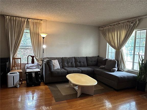2nd image of 5470 Encinita Ave