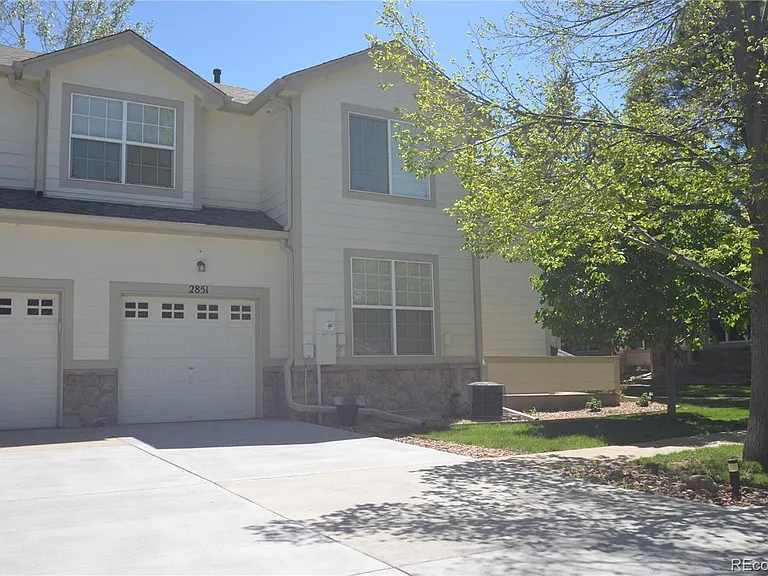 2851 Whitetail Cir — Photo 2