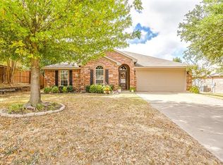 620 Sunfish Dr, Crowley, TX 76036