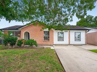 12711 Greenshire Dr, Houston, TX 77048