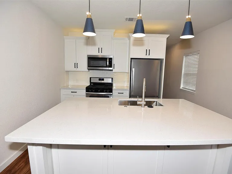 4322 Allen St — Photo 15