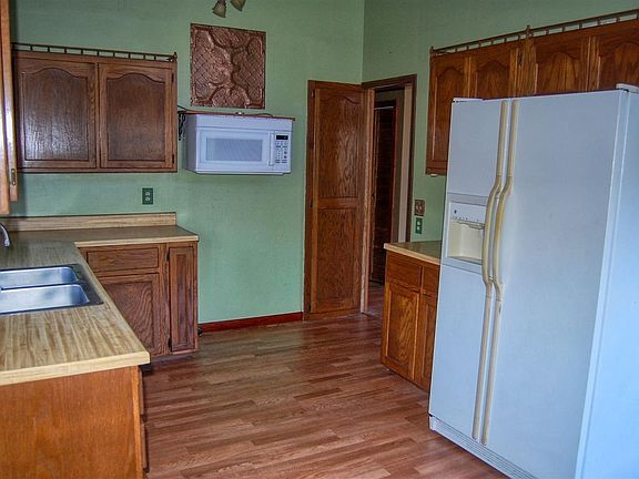4th image of 460 Driftwood Dr