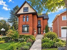 117 Rosemount Ave