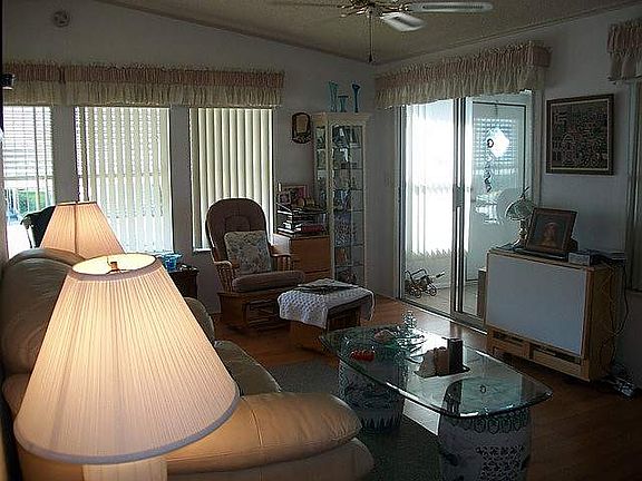 5th image of 1909 Onaka Dr
