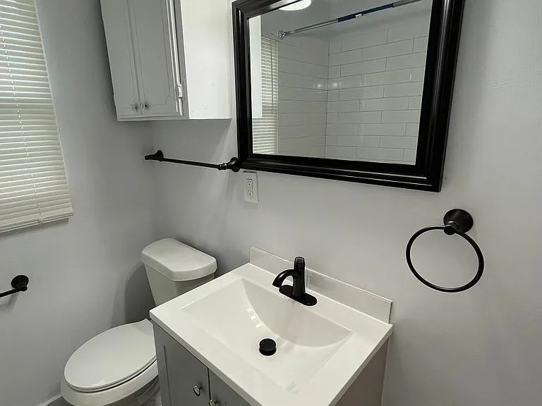 819 N Gary Pl — Photo 15