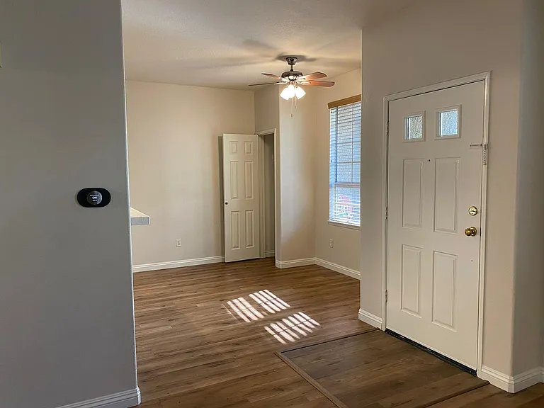 24 Promontory Park — Photo 15