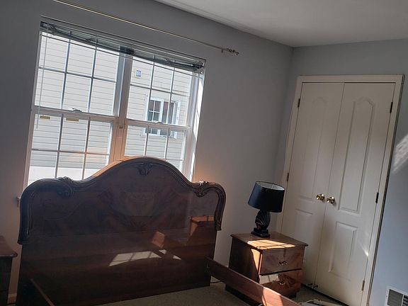 2nd image of 1962 E 69th St #1