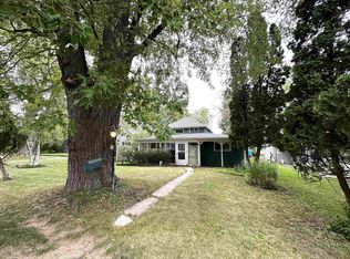 2865 Sunset Point Ln, Oshkosh, WI 54904