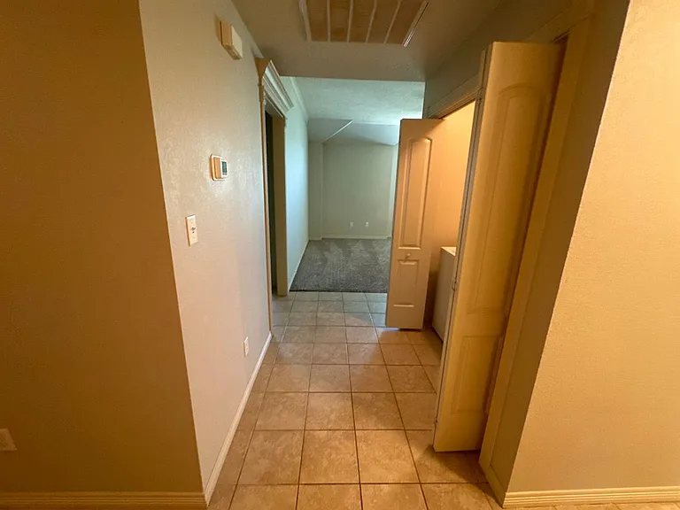 1000 Spring Loop #1108 — Photo 16