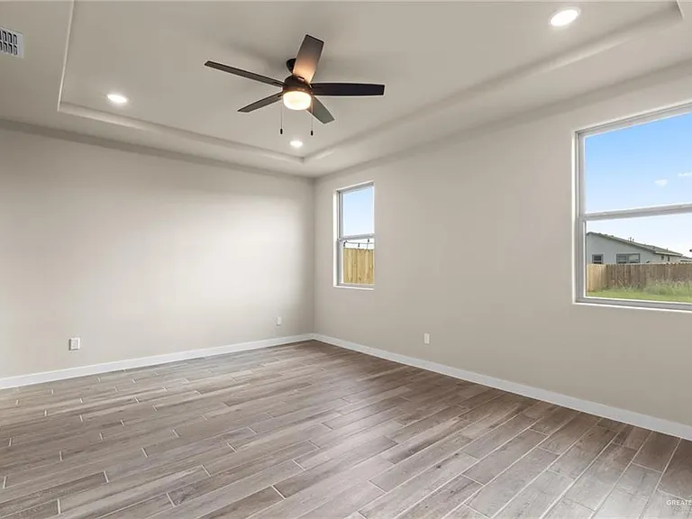 4809 S Markland Ave — Photo 12