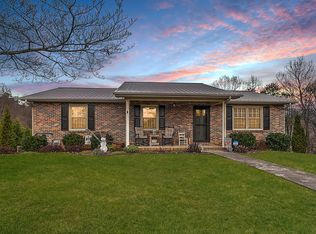 105 Hathaway Ct, Elizabethton, TN 37643