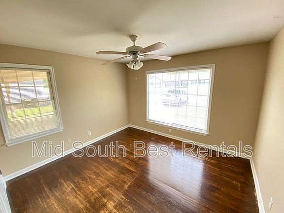 3rd image of 4748 Wooddale Ave