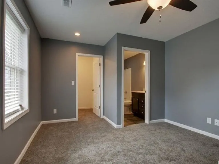 1216 Spruce St — Photo 5