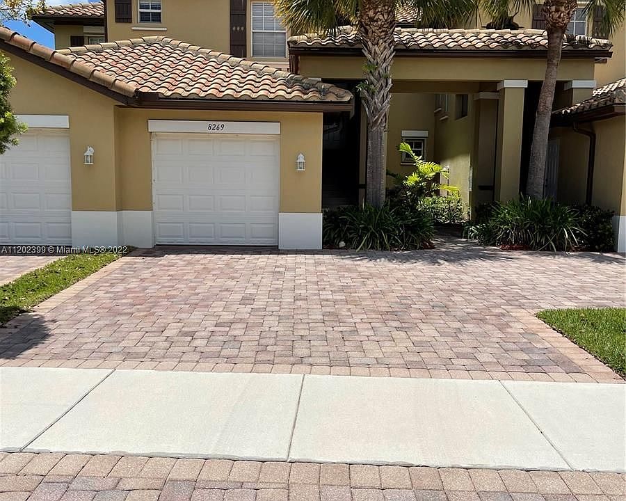 1st image of 8269 NW 127th Ln #34-D