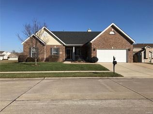 1208 Meadowview Ln, Shiloh, IL 62221