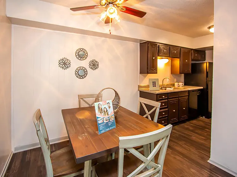 Magnolia Pointe — Photo 2