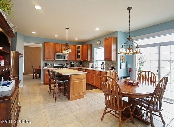 4th image of 10943 Manhattan Dr