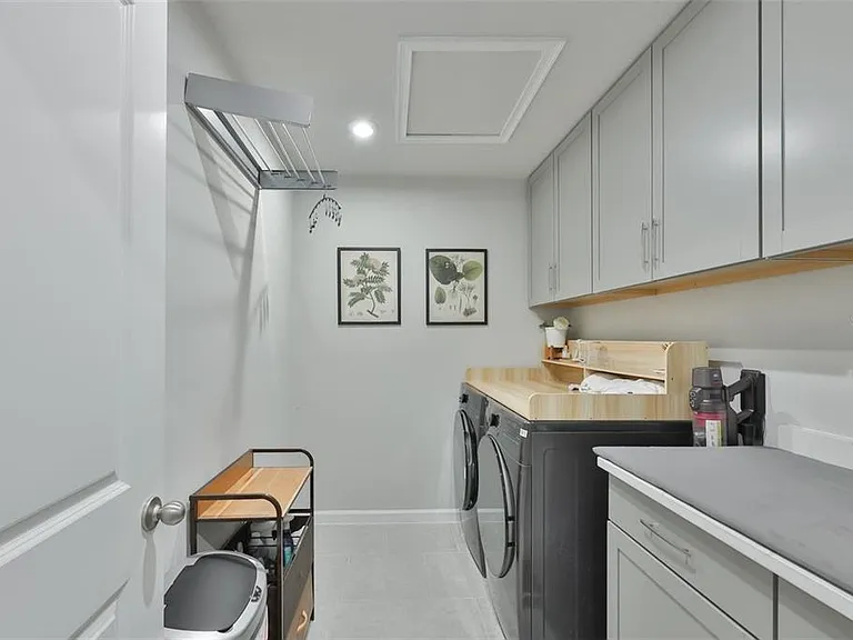 1123 Creek Valley Ct — Photo 28