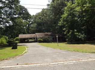 3318 W Lakewood Dr, Memphis, TN 38128