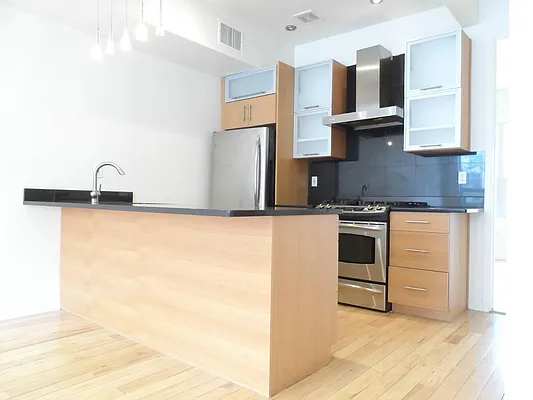 Rented by Keller Williams NYC | media 51