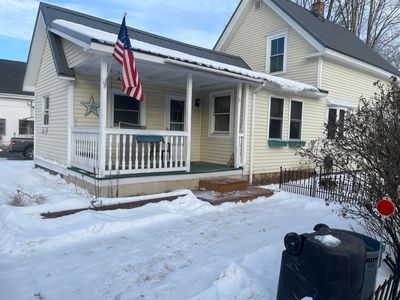 11 Cannard Street, South Gardiner, ME, 04359