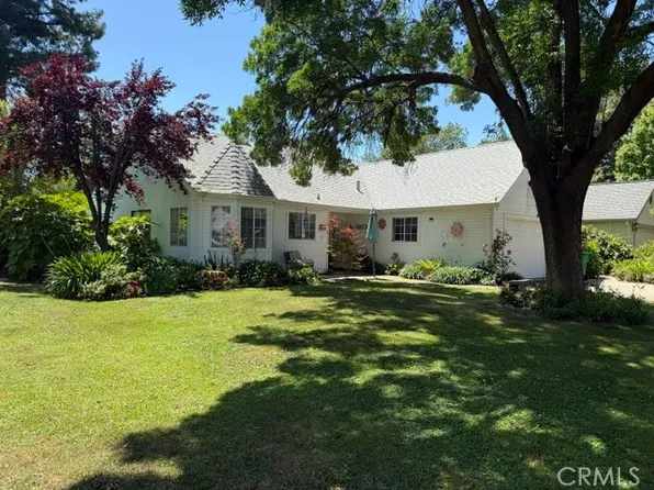 23 Carriage Ln, Chico, CA 95926