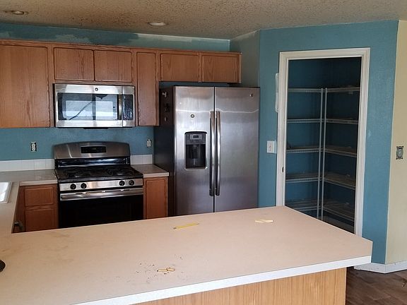 2nd image of 521 NW 30th Ave