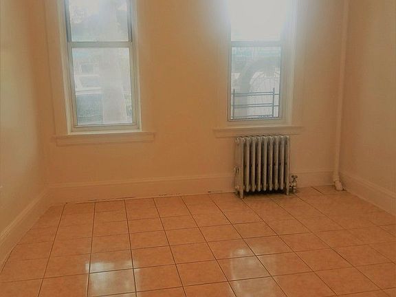 4th image of 4117 30th Ave #1
