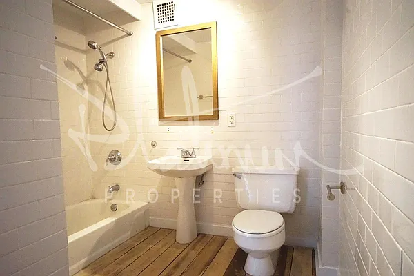 Rented by Platinum Properties | media 3