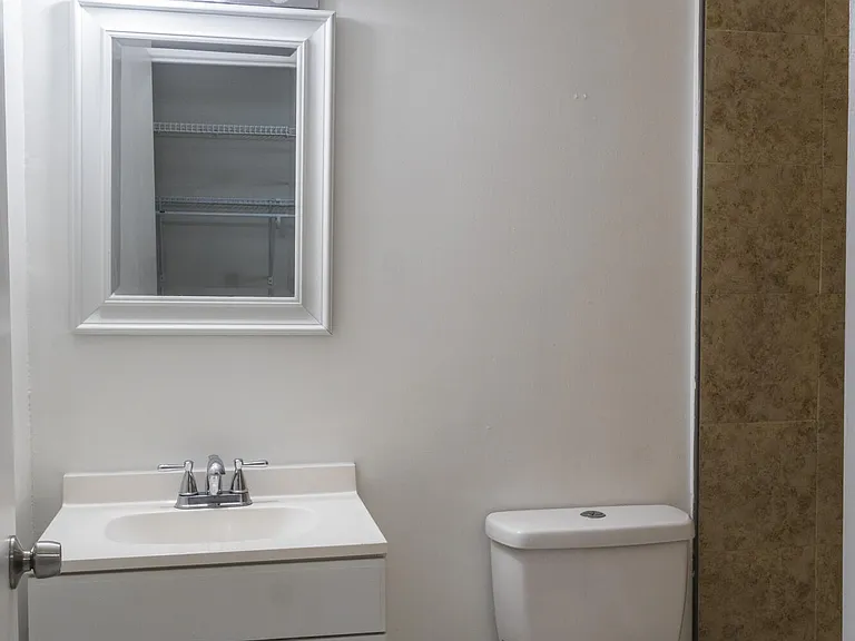 417 N E St #36 — Photo 12