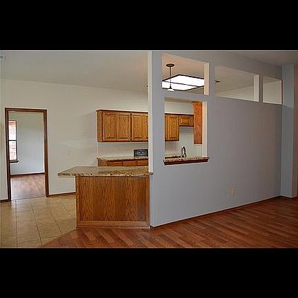 5th image of 2821 Dalewood Ter