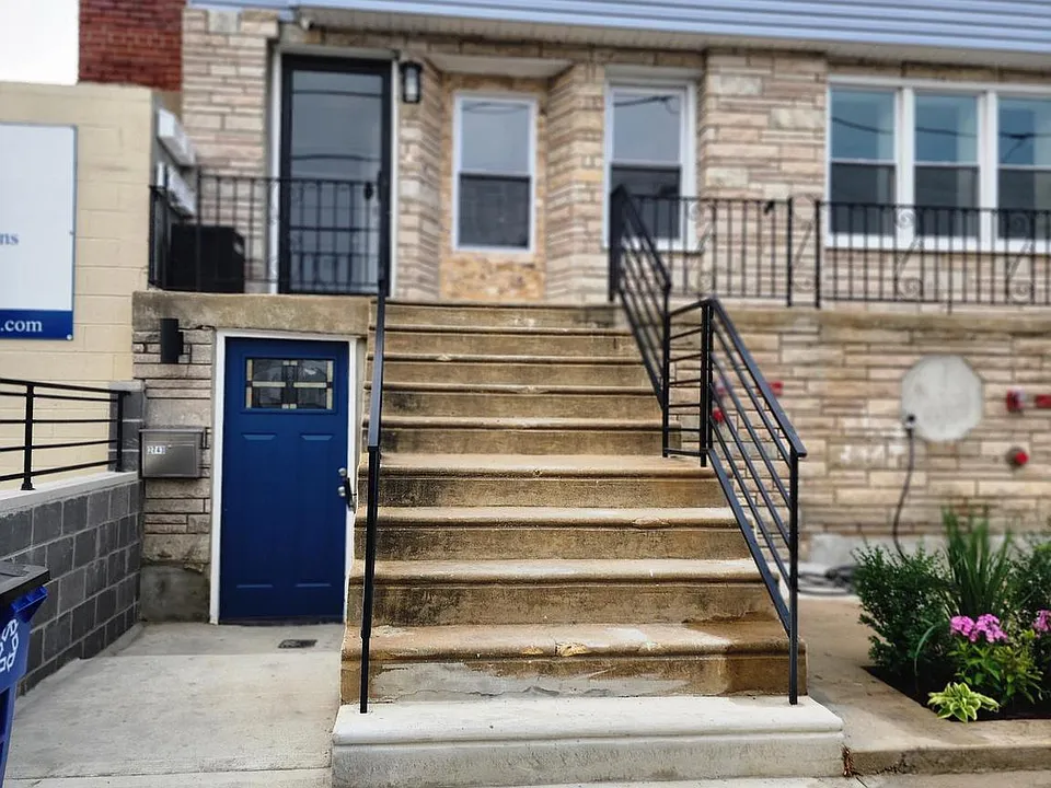 2741 W Allegheny Ave #G