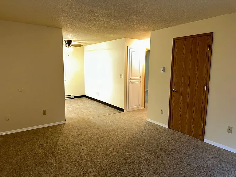 7946 SE Monroe St — Photo 17